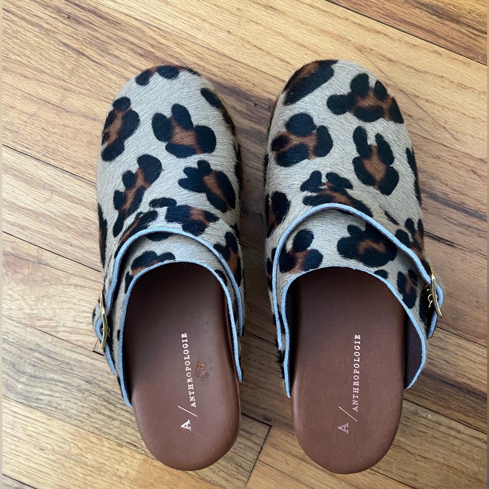 Anthropologie leopard print and wood bottom clogs size 38